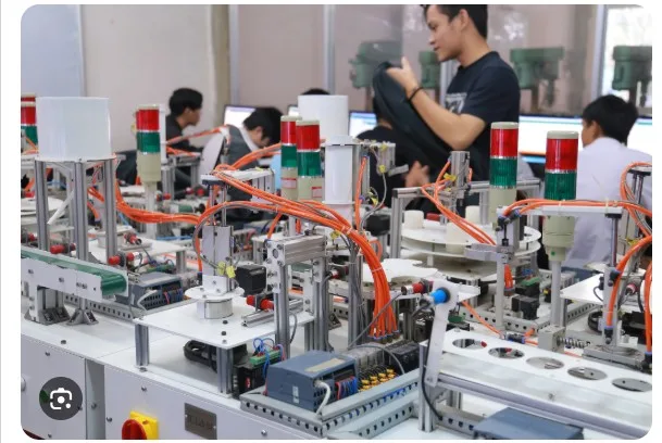 Cẩm nang: Khối A01 gồm những môn nào?