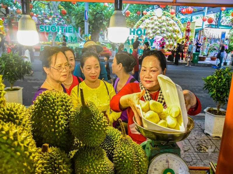 Lễ hội trái cây Nam Bộ 2026 diễn ra tại Suối Tiên suốt mùa hè.